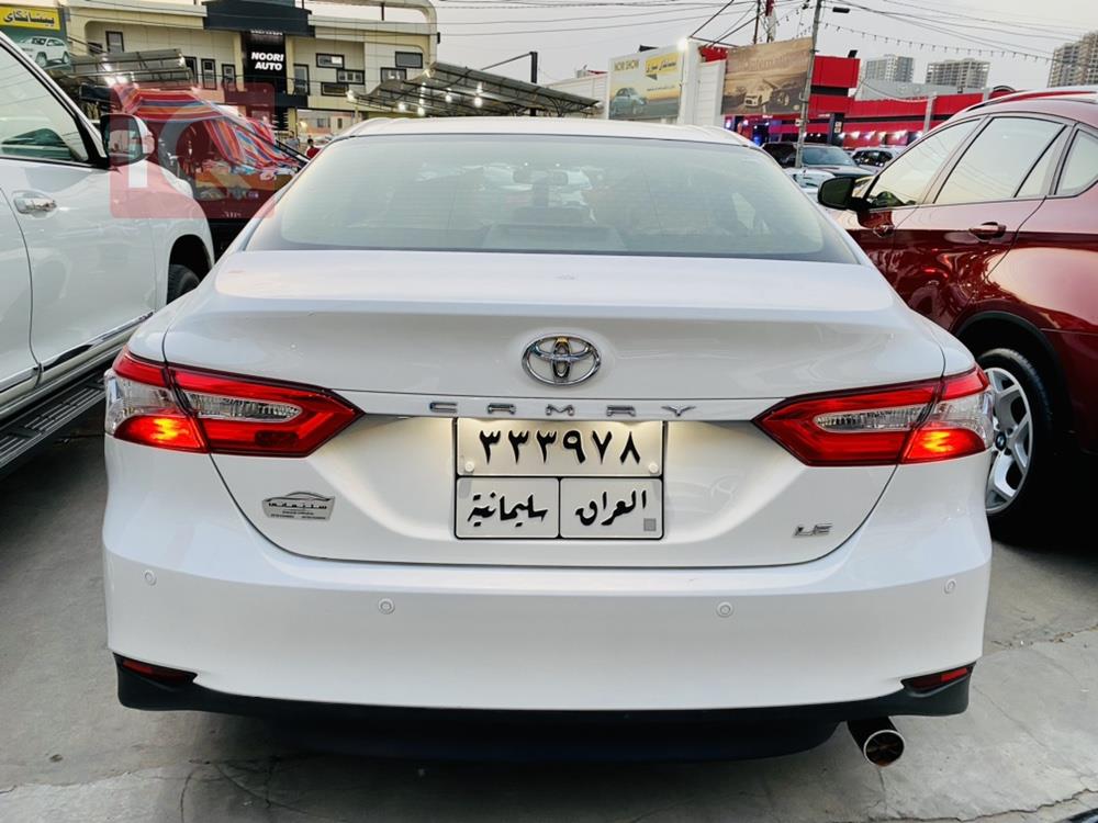 تۆیۆتا کامری